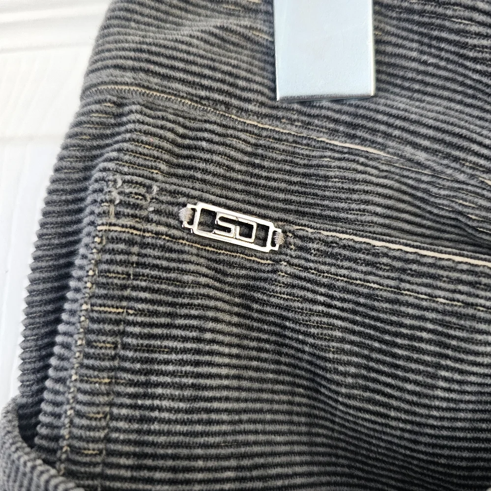 St. John Sport Gray Corduroy Ladies Jeans - Picture 5 of 5